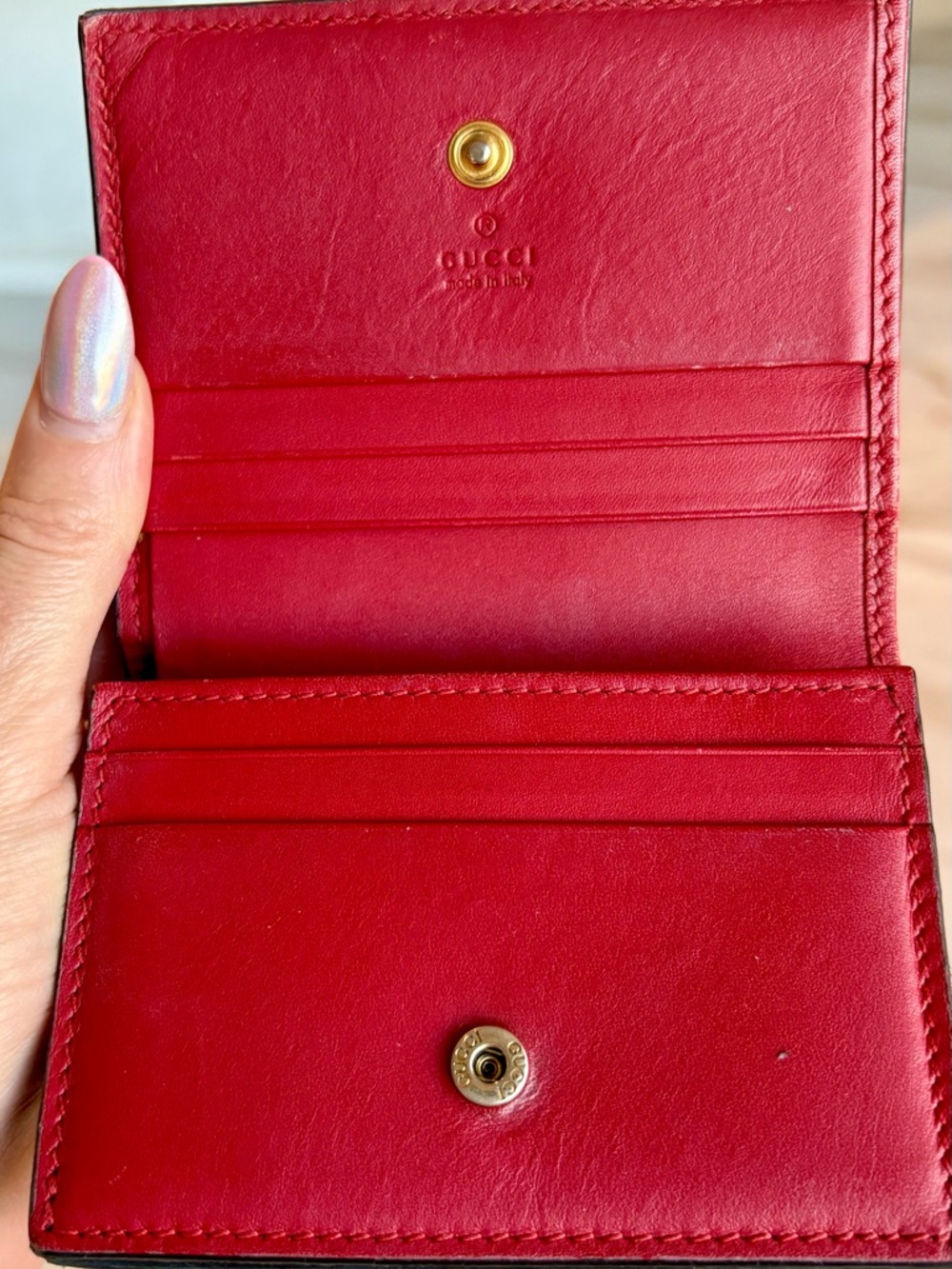Certified Gucci Beige GG Monogram Wallet Red Cherry Accent Supreme Bifold COA - Picture 3 of 12